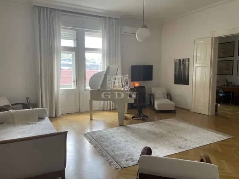 Lakás Kiadó , 27, Váci utca, Budapest, Közép-Magyarország