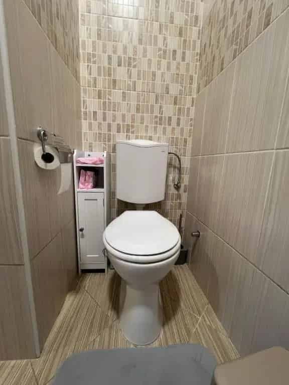 Ház Kiadó , Budapest, Közép-Magyarország