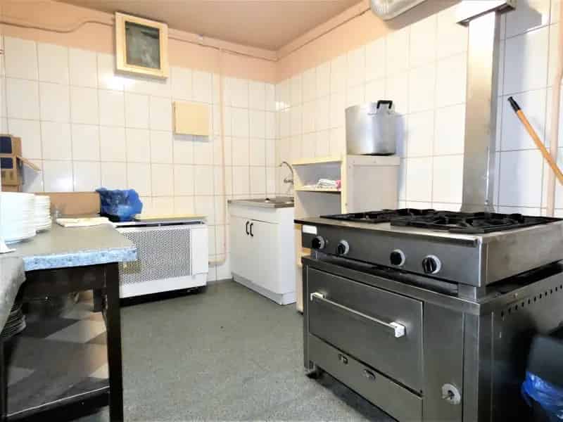 Üzleti célú Kiadó , Karcag, Alföld és Észak