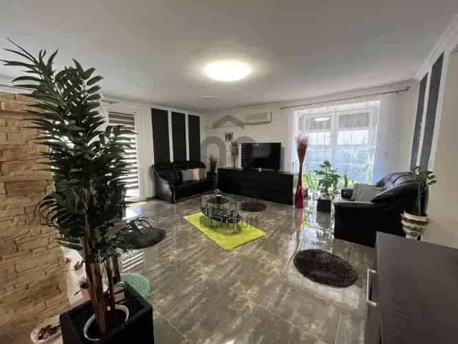 Győri eladó családi ház, H489535