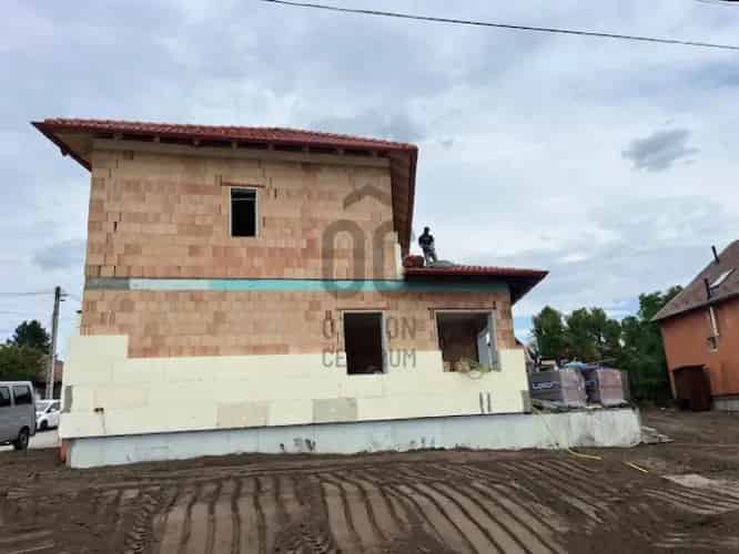 Fóti eladó újépítésű ikerház, U0048345
