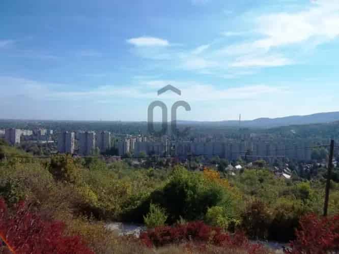 Budapest III. kerületi eladó telek, T009792