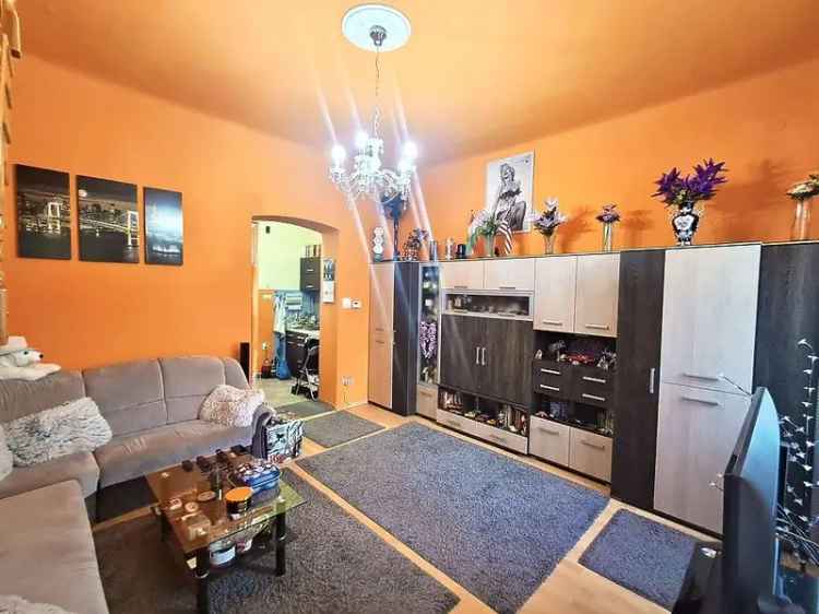Ház Kiadó , Budapest, Közép-Magyarország