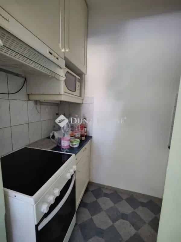 Ház Kiadó , Budapest, Közép-Magyarország