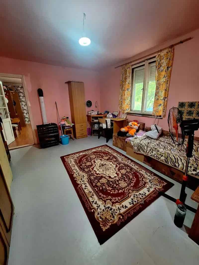 Ház Kiadó , Nagykátai járás, Közép-Magyarország