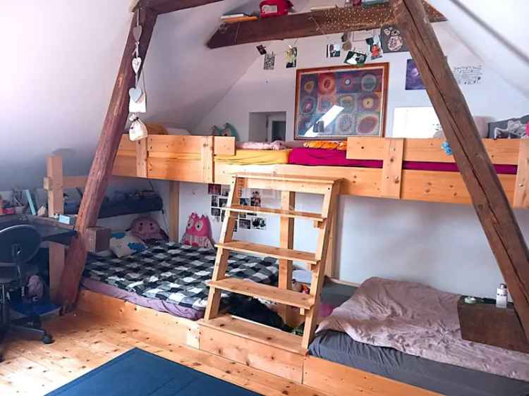 Ház Kiadó , Kisbajom, Dunántúl