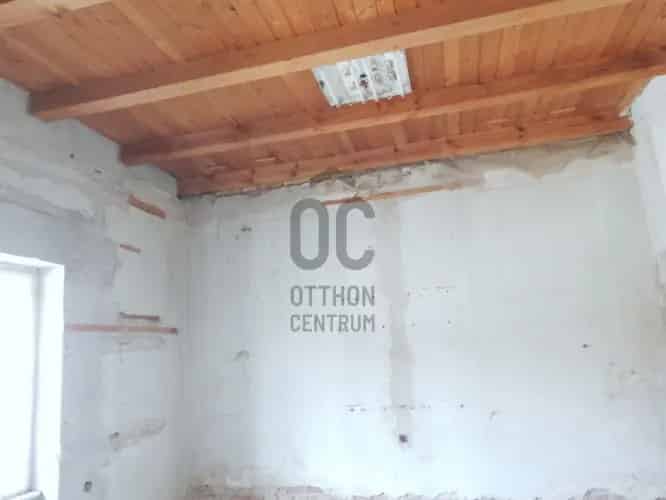 Zalalövői eladó kereskedelmi ingatlan, UZ017413