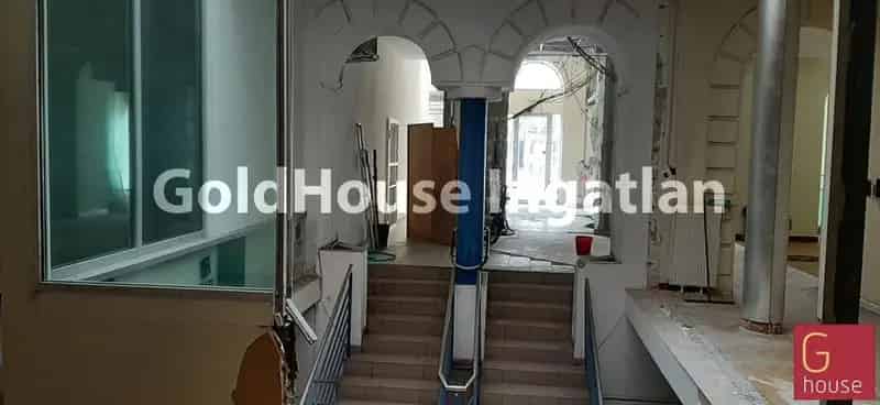 Üzleti célú Kiadó , Budapest, Közép-Magyarország