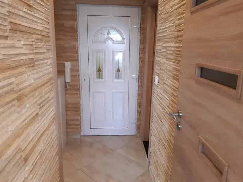Szolnok Szanto Korut 61nm 2 szobas felujitott kiado lakás