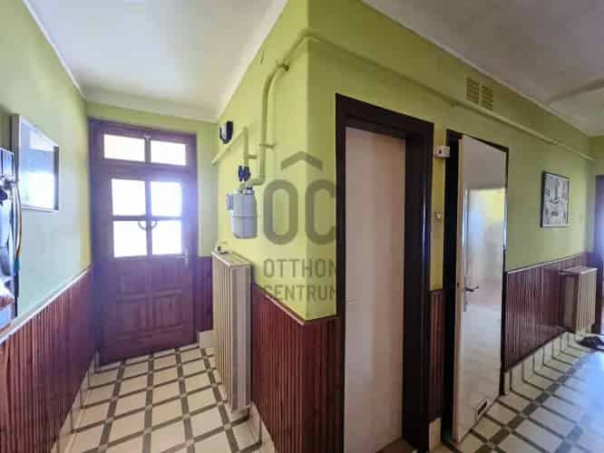 Simasági eladó lakás, H501195