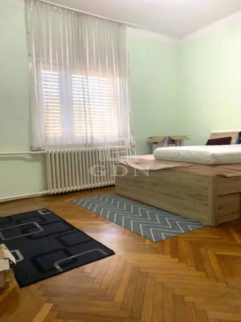Ház Kiadó , Budapest, Közép-Magyarország