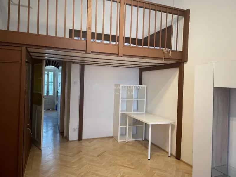 Ház Kiadó , Budapest, Közép-Magyarország