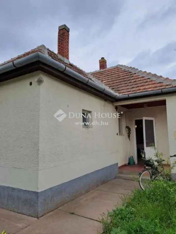 Bácsborsód családi ház eladó 70 m2 3 szoba