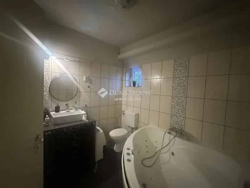 Ház Kiadó , Budapest, Közép-Magyarország