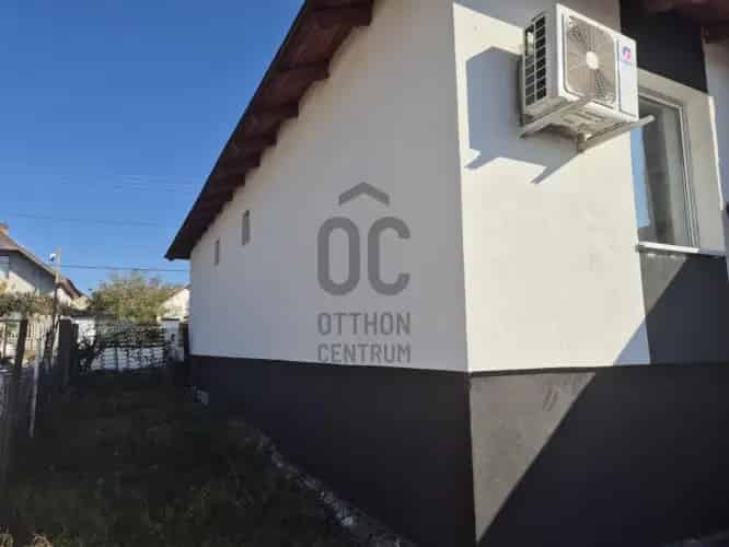 Esztergomi eladó családi ház, DHZ014948