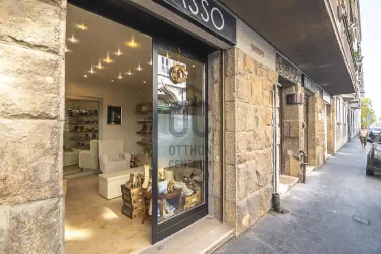 Budapest I. kerületi kiadó kereskedelmi ingatlan, UZ018886