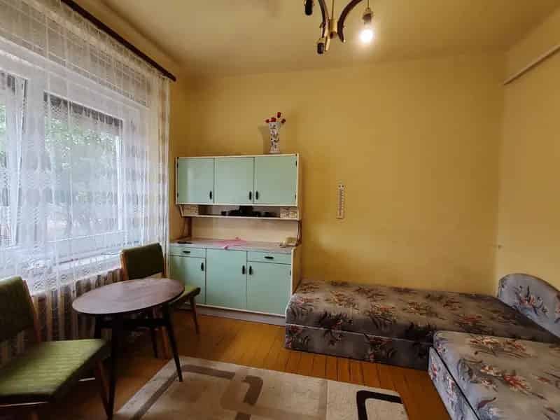 Ház Kiadó , Szolnoki járás, Alföld és Észak
