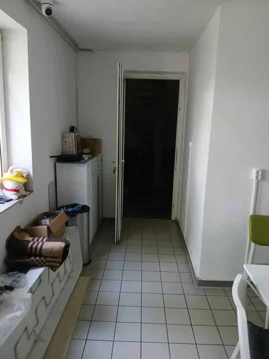 Üzleti célú Kiadó , 14, Besence utca, Budapest, Közép-Magyarország
