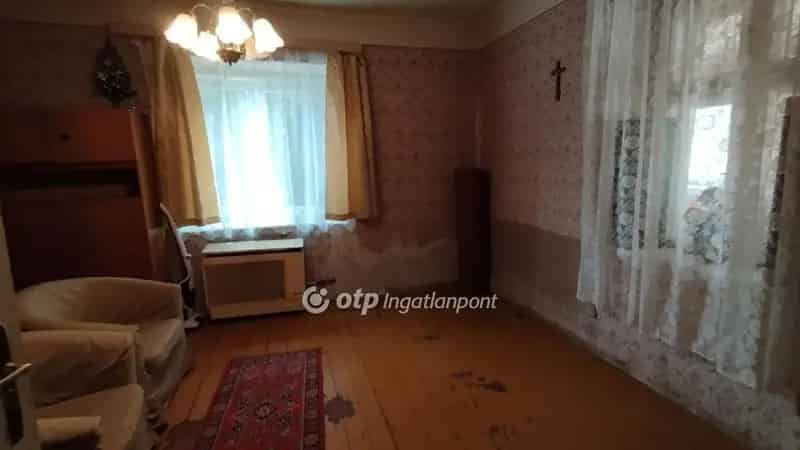 Ház Kiadó , Nagykátai járás, Közép-Magyarország