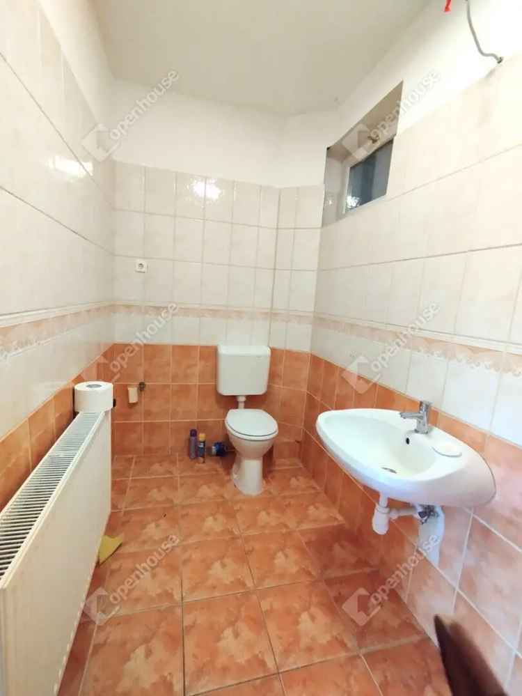 Ház Kiadó , Győri járás, Dunántúl