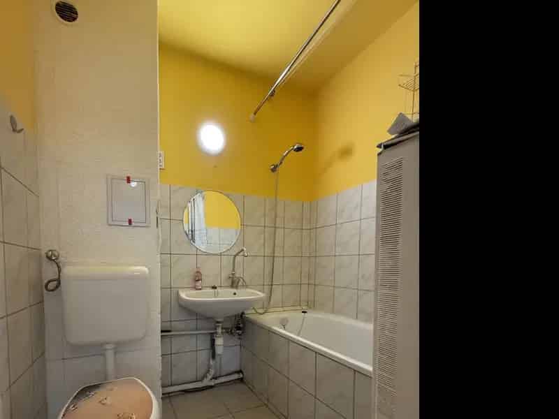 Lakás Kiadó , 16, Bajcsy-Zsilinszky Endre utca, Veszprém, Dunántúl