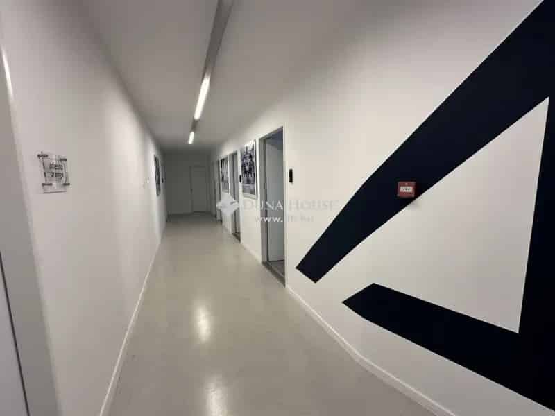 Üzleti célú Kiadó , Pécs, Dunántúl