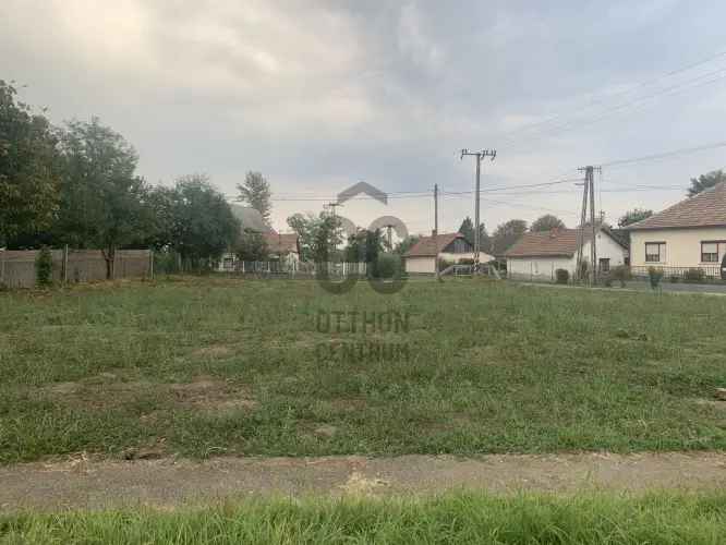 Tiszafured elado telek 944 nm saroktelek