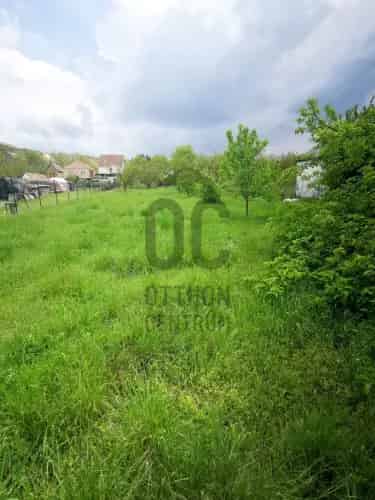 Dunaalmási eladó telek, T040036