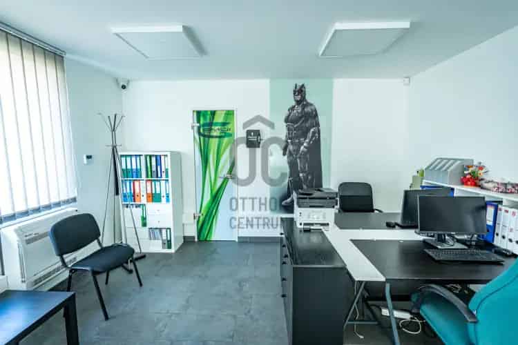 Budapest X. kerületi eladó kereskedelmi ingatlan, UZ018268