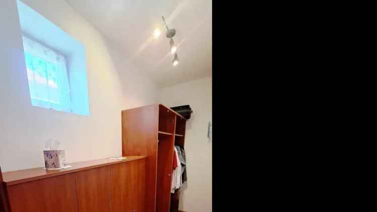 Ház Kiadó , Székesfehérvári járás, Dunántúl