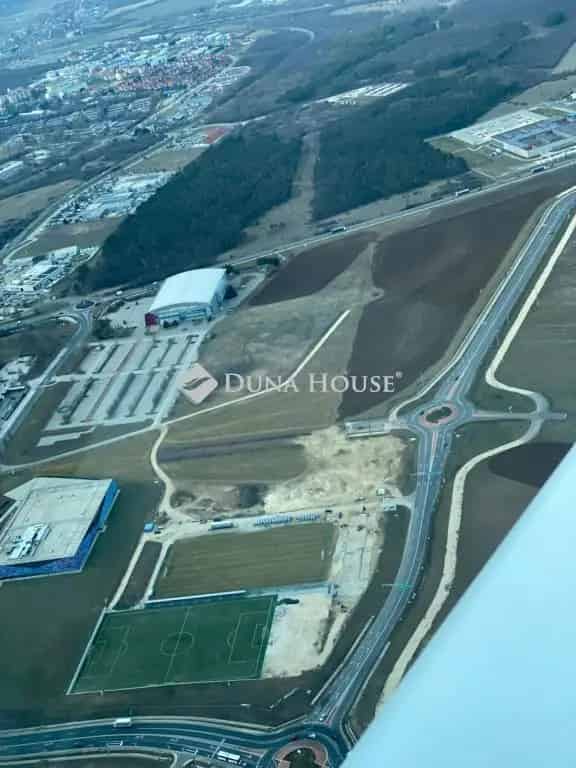 Veszprém fejlesztési terület eladó 8052 m²