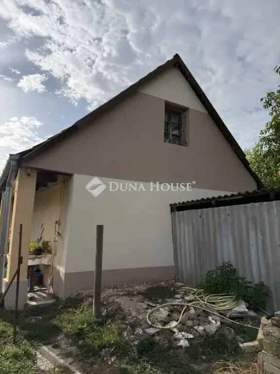 Ház Kiadó , Vértesacsa, Dunántúl