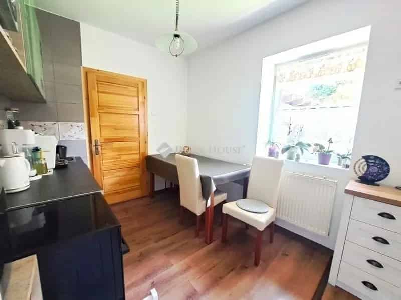 Ház Kiadó , Monori járás, Közép-Magyarország