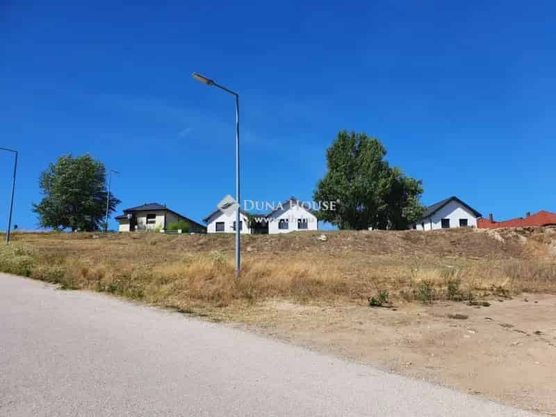 Telek Eladó , Tatabánya, Dunántúl