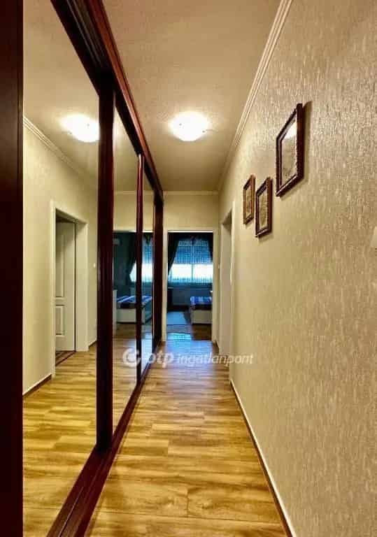 Ház Kiadó , Csornai járás, Dunántúl