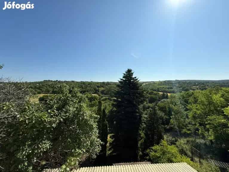 Lovasberényben panorámás felújított hétvégi ház eladó! - Lovasberény, Nyaralók, üdülők - Jófogás Ingatlan