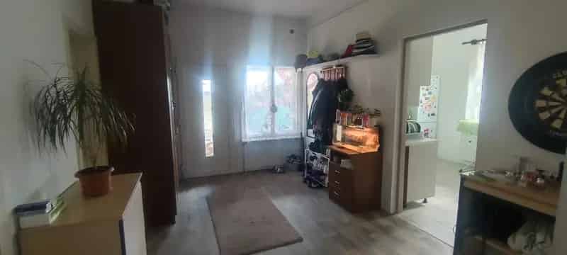 Ház Kiadó , Budakeszi járás, Közép-Magyarország