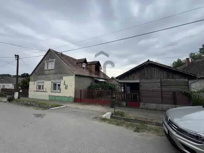 Sámodi családi ház eladó - 174 nm, 3779 nm telek, melléképületekkel
