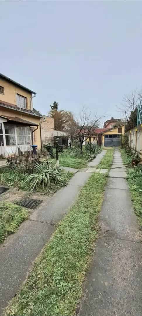 Ház Kiadó , Budapest, Közép-Magyarország