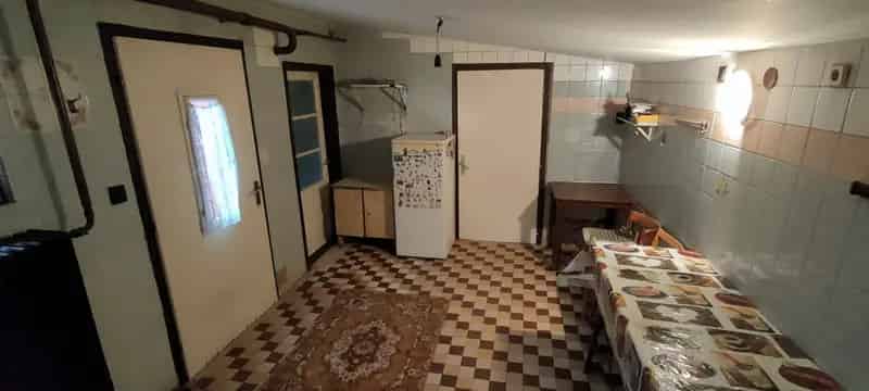Ház Kiadó , Székesfehérvári járás, Dunántúl