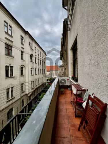 Budapest V. kerületi eladó lakás, H501493
