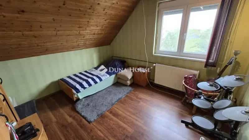 Ház Kiadó , Várpalotai járás, Dunántúl