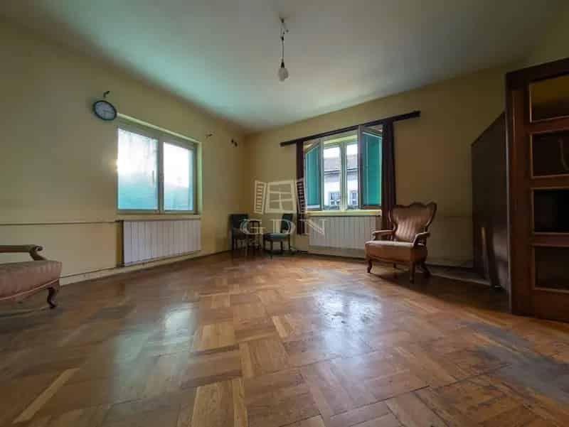 Ház Kiadó , Budapest, Közép-Magyarország
