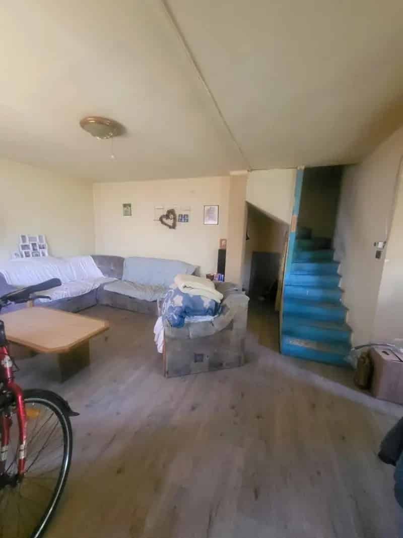 Ház Kiadó , Szigetszentmiklósi járás, Közép-Magyarország
