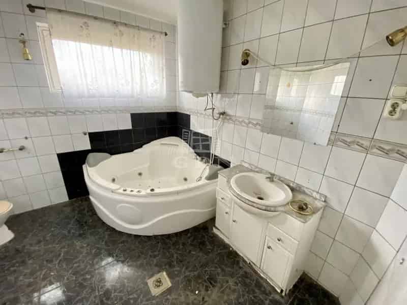 Ház Kiadó , Budapest, Közép-Magyarország