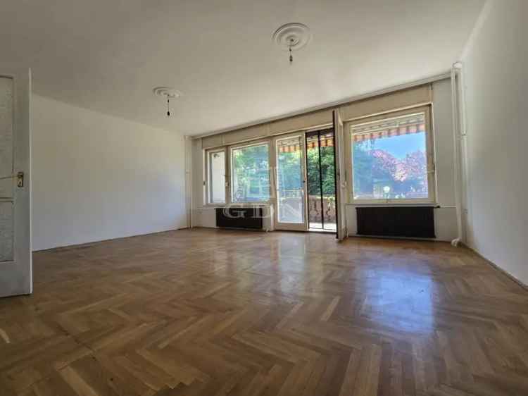 Üzleti célú Kiadó , Budapest, Közép-Magyarország