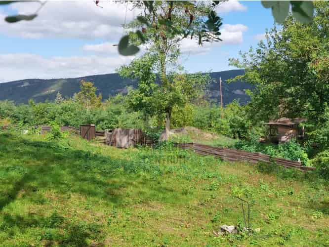 Esztergomi eladó telek, DTK026563
