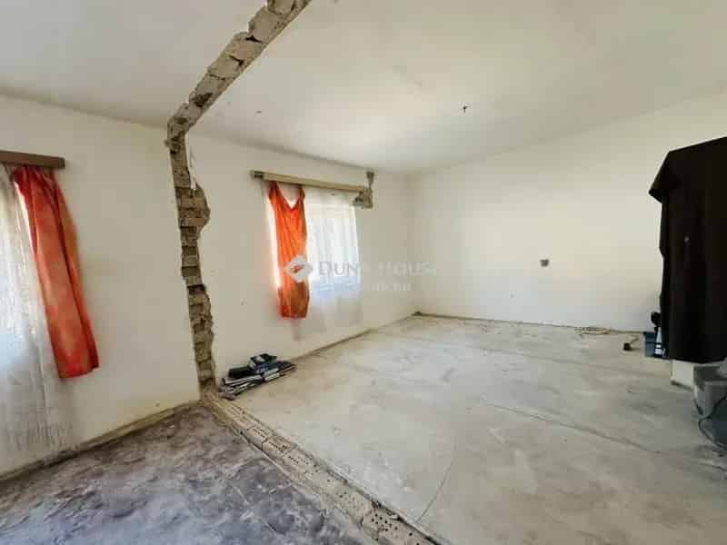 Ház Kiadó , Esztergomi járás, Dunántúl