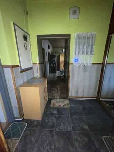Vilonyai családi ház eladó - felújított, nagy telek, gyümölcsös