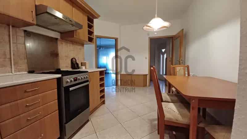 Balatonfüredi eladó lakás, DLK037968